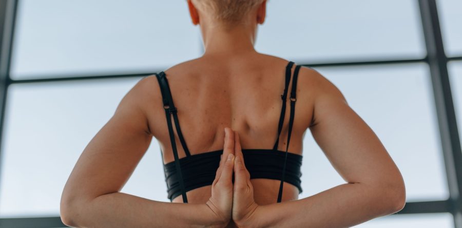 Managing Back Pain: Symptoms and Treatment Options